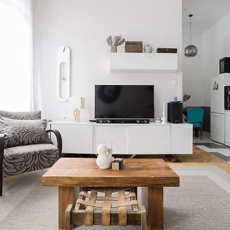 Sunrise Lounge Corvin 63M2 Ac Leilighet Budapest Eksteriør bilde