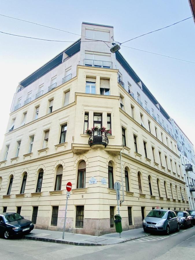 Sunrise Lounge Corvin 63M2 Ac Leilighet Budapest Eksteriør bilde